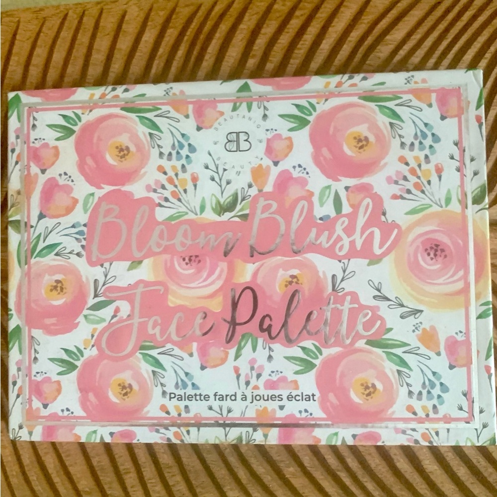 Bloom Blush Face Palette - Pink and Peach